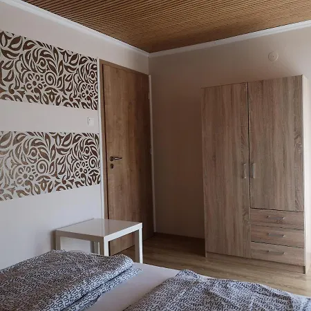Апартаменты Relax Apartman *