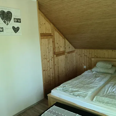 Relax Apartman Балатонмариафюрдё